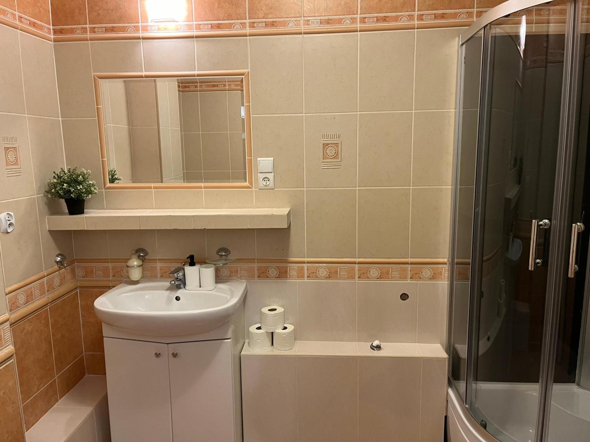 Coser Apartamenty Grzybowska 华沙 外观 照片